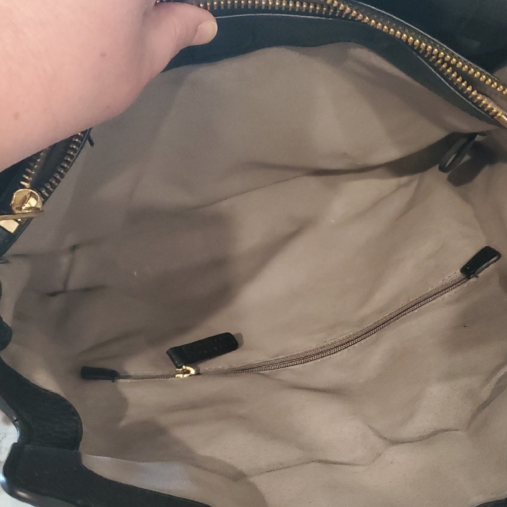 Vince Camuto Black Leather Satchel Crossbody  Handbag - Picture 11 of 16
